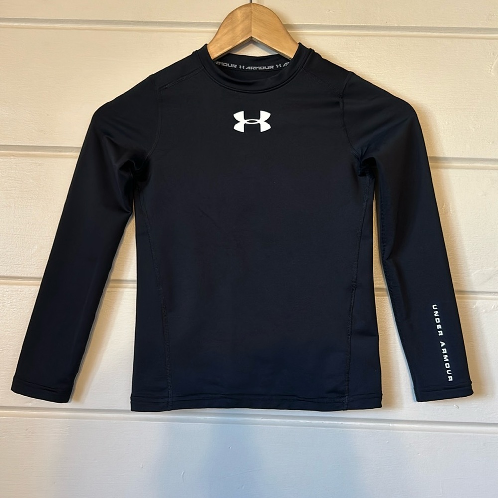 Under Armour ColdGear Fitted Long-Sleeve Shirt – Youth Small (YSM)